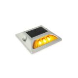 Solar reflective road studs